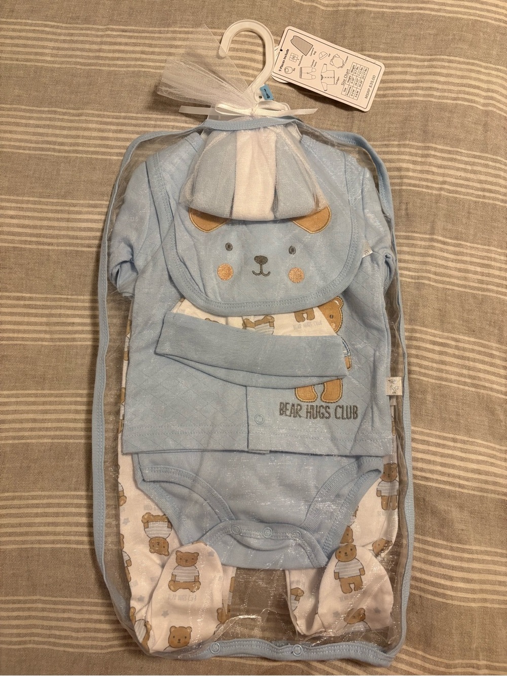 Duck Duck Goose 3-6M Baby Bear Hugs Club 9 Piece Gift Set
